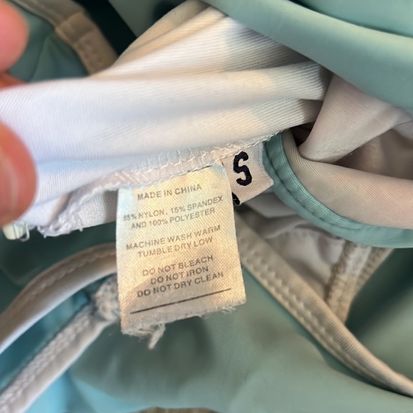 ✨ KRASS & CO Athletic Shorts — Size Small — Blue w/ Pink Floral Trim ✨ - Picture 3 of 3